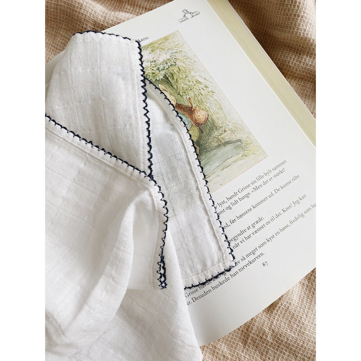 Bobbi Balloon Mousseline met gehaakte bies - marineblauw - Afbeelding 4